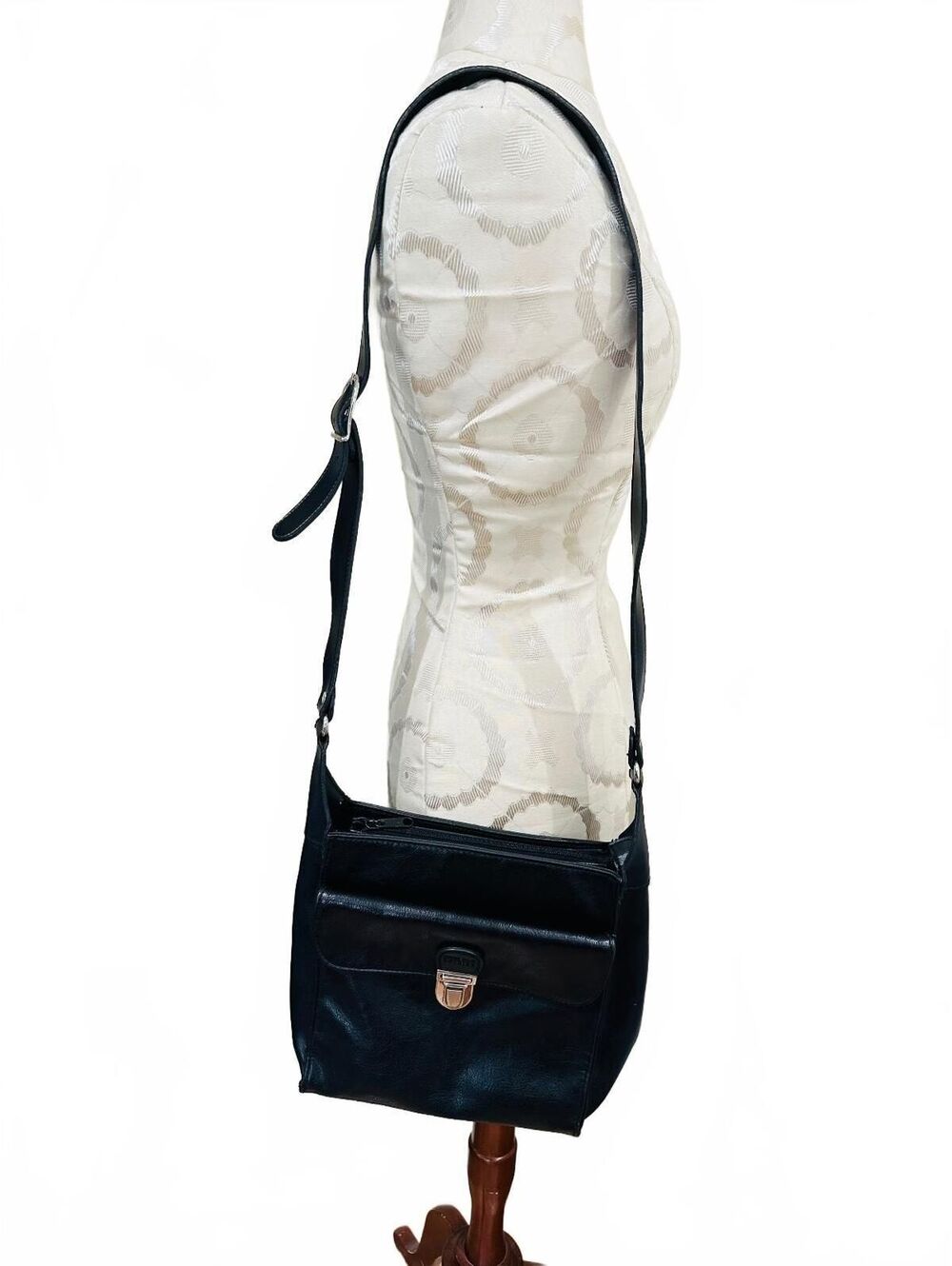 Perry Ellis Black Leather Crossbody Bag w Front Flap Pocket & Adjustable Strap